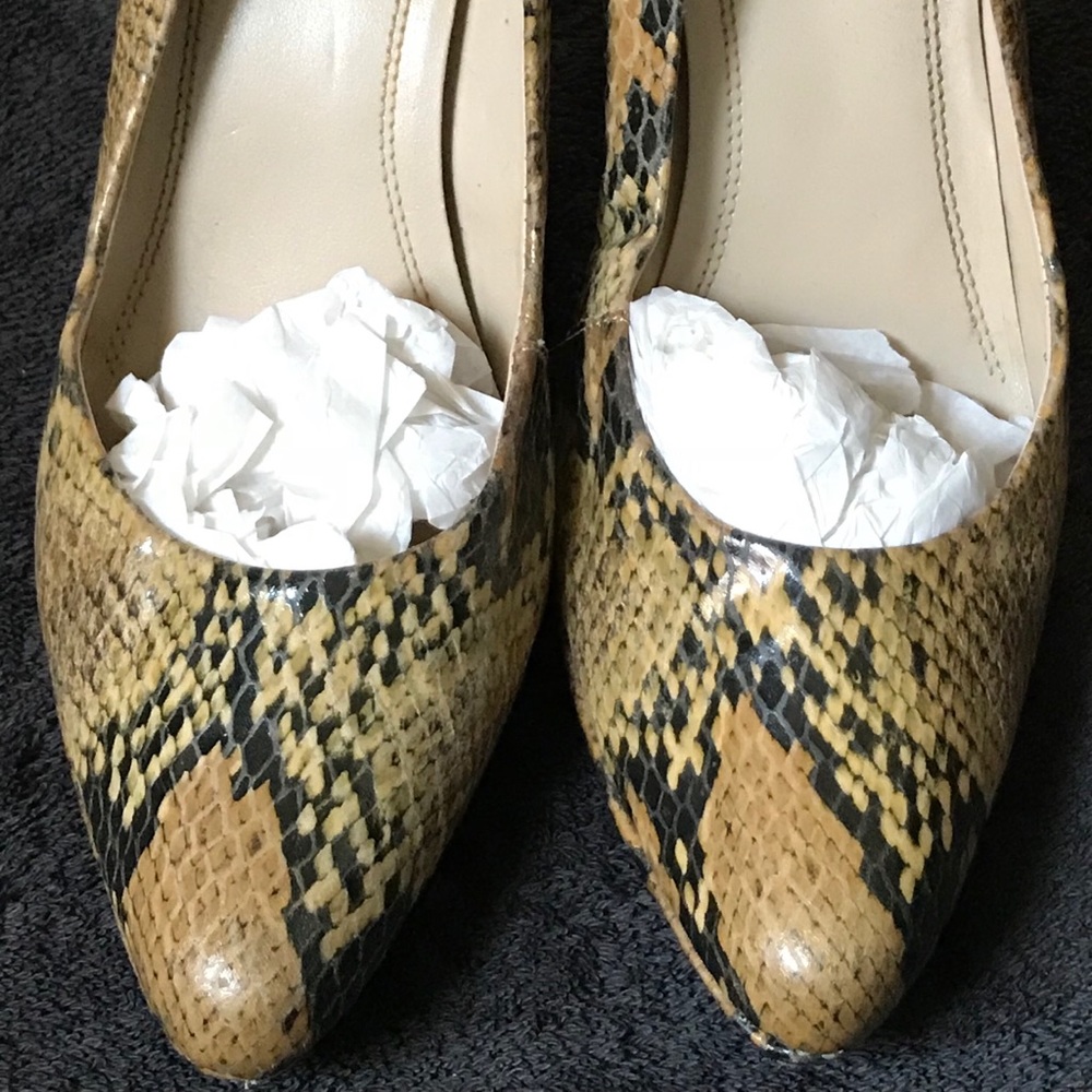 Ellen Tracy Sexy Snakeskin Pumps Size 7.5M
